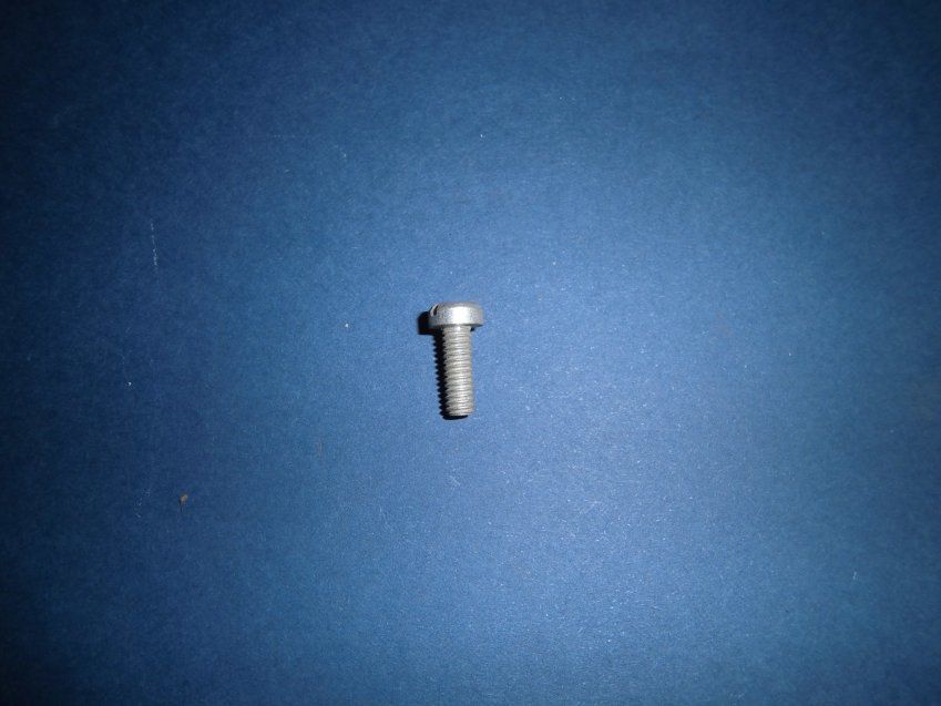 B 715031 1 Tornillo fijación tapa cuba, carburador Dell´orto ME 18 BS