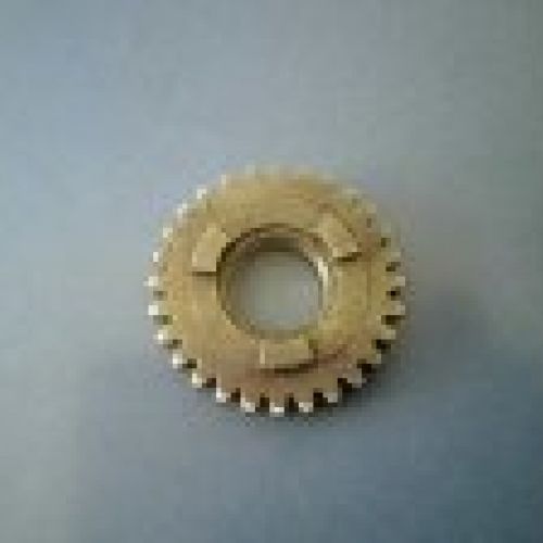 PIÑÓN LIBRE DE 3ª Z 28    PURSANG 125 MK9/10