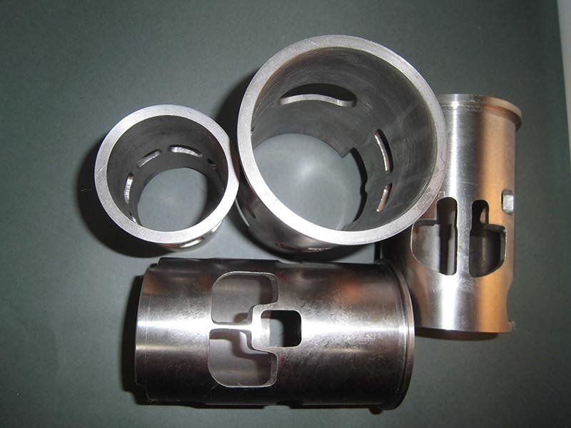 Camises