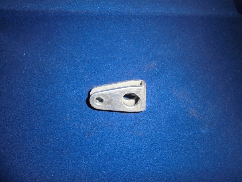 SOPORTE SUJETADOR CABLE DE FRENO DELANTERO "METRALLA MK2"