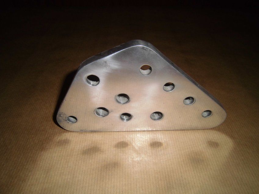 SOPORTE ESTRIBO ASTRO