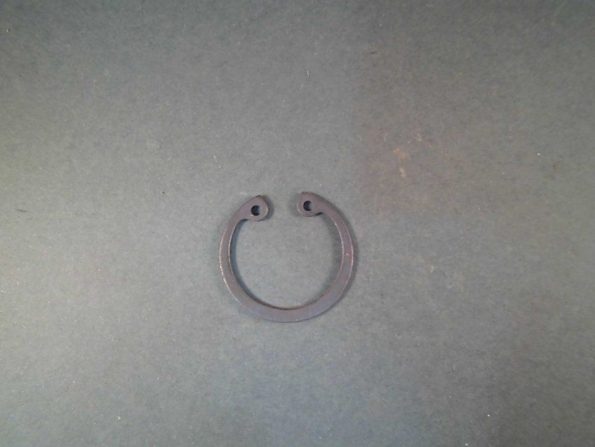 ANILLO ELÁSTICO I 24 "SEEGER"