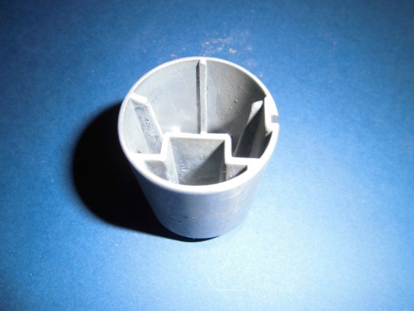 B 20415005 Válvula gas carb