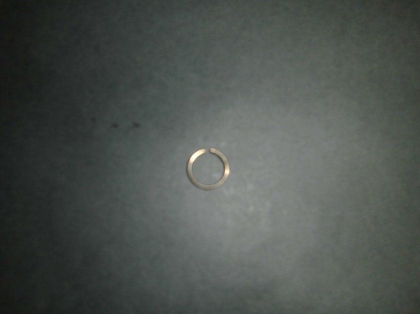 ANILLO RETENCIÓN EJE ESTRIBO