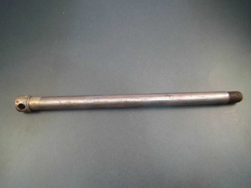 B 19204013 Eje rueda delantera 15x257, Bultaco Pursang MK10 11 12