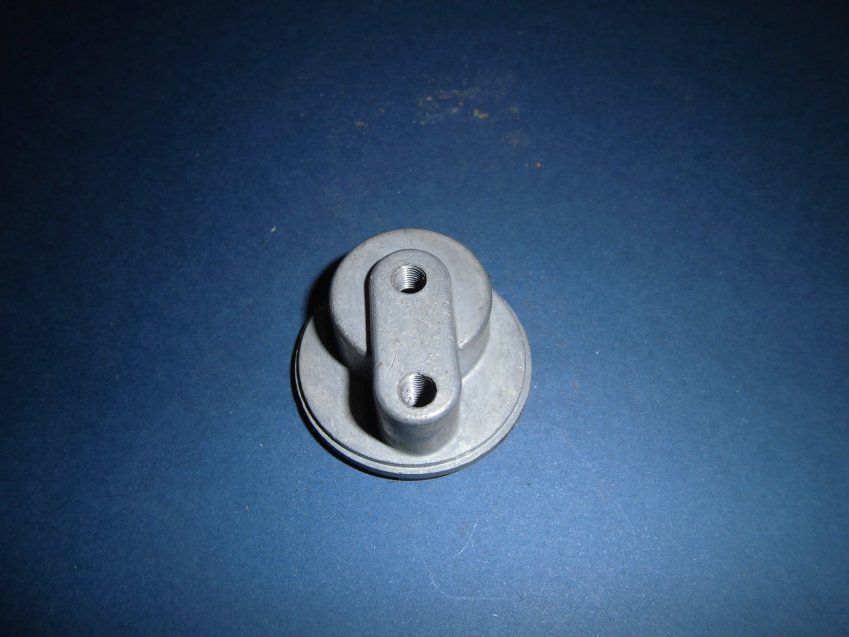 B 2315009 Tapa válvula gas, carb