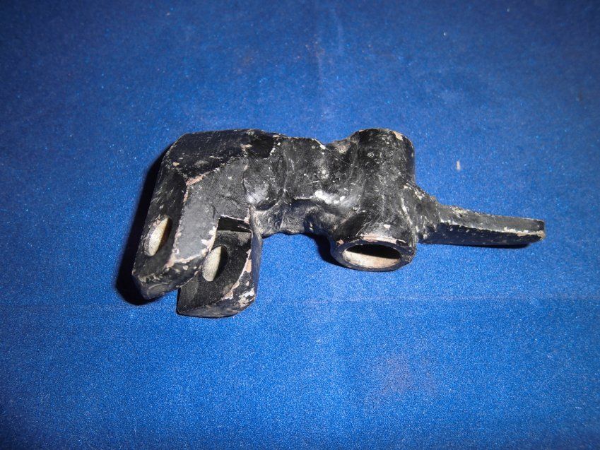 B 6100260 Soporte estribera l