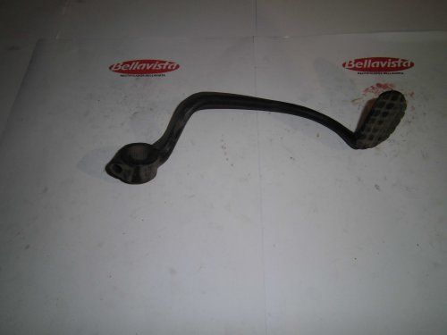 PEDAL FRENO TRASERO