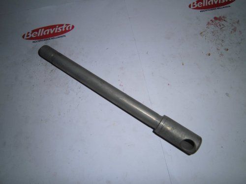 EJE RUEDA DELANTERA